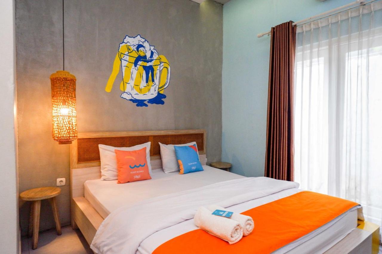 Sans Hotel Absari Yogyakarta Jarakan Экстерьер фото